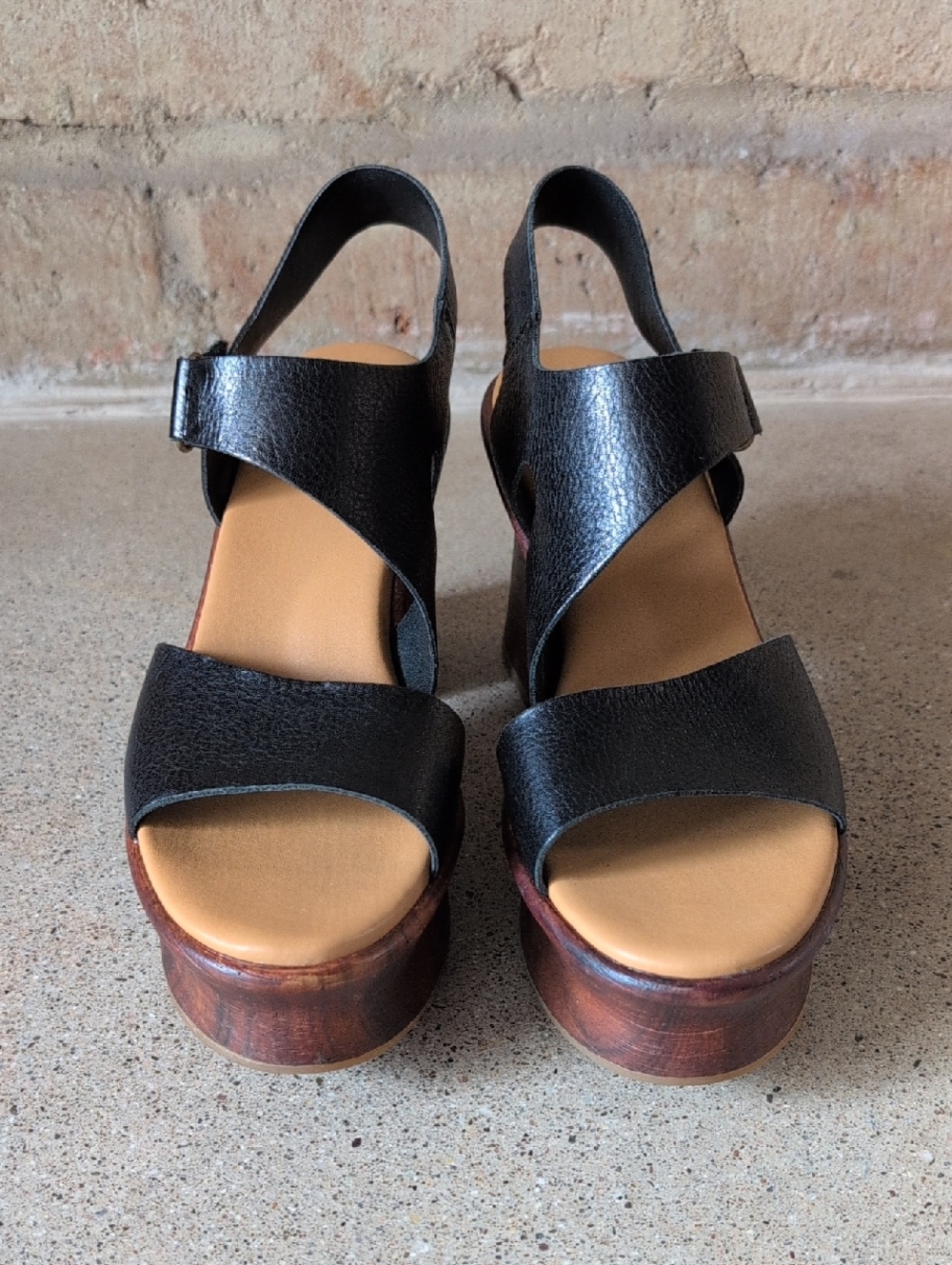 Kork-Ease Black Leather Platform Slingback Sandals with Wood-Look Sole